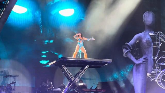Doja Cat at Coachella 4/24/22, Talk Dirty смотреть онлайн