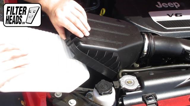 How to Replace Engine Air Filter 2015 Jeep Wrangler V6 3.6L смотреть онлайн