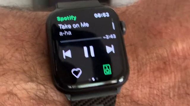 Apple Watch 6 - Using Spotify смотреть онлайн