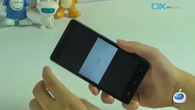 DealeXtreme:Q9000 (Q5) MTK6589 Quad-Core Android 4.2.1 WCDMA Bar Phone смотреть онлайн
