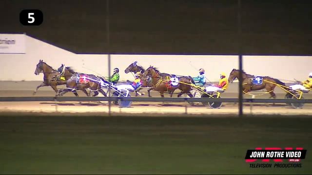 R5 - THE PRODUCE STORE PACE смотреть онлайн