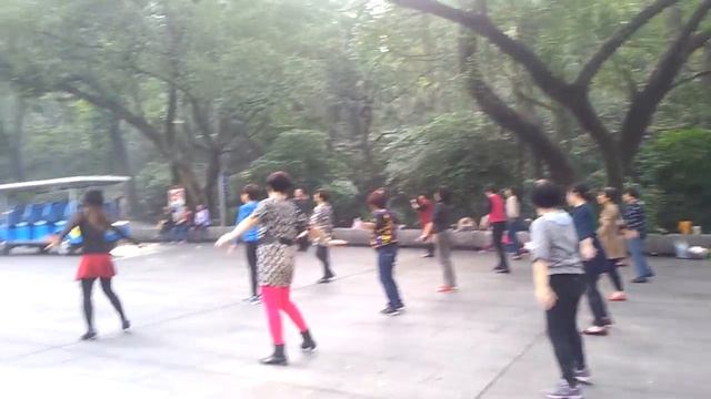 Trying to Dance with the Mainland chinese смотреть онлайн