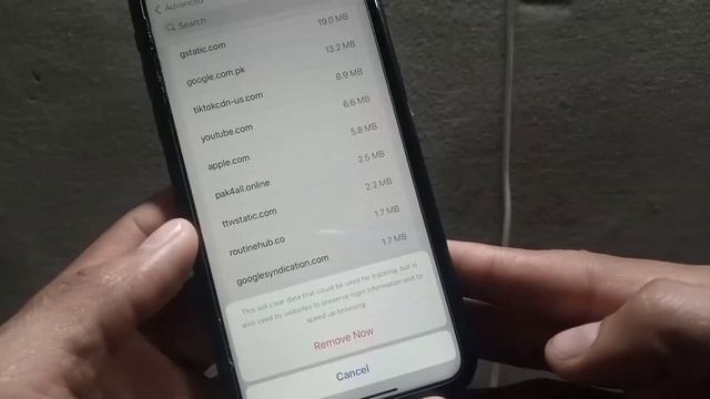 How to Clear App Cache on iPhone // cache clear on iphone смотреть онлайн