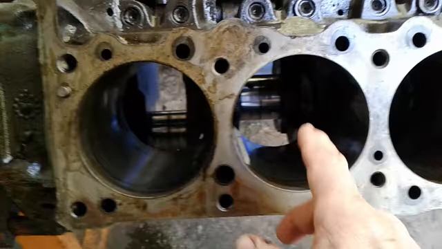 1959 Pontiac 389 Engine Refresh pt. 3 😌 piston removal смотреть онлайн