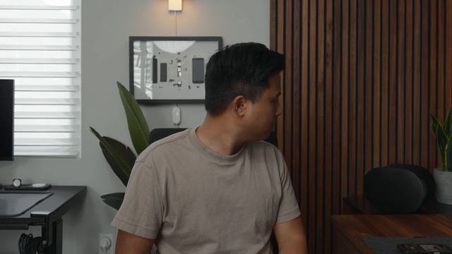 The Speakers You Want and Need - Sonos Era 300 смотреть онлайн