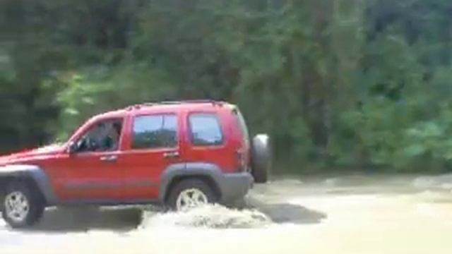 Jeep Cherokee Liberty смотреть онлайн