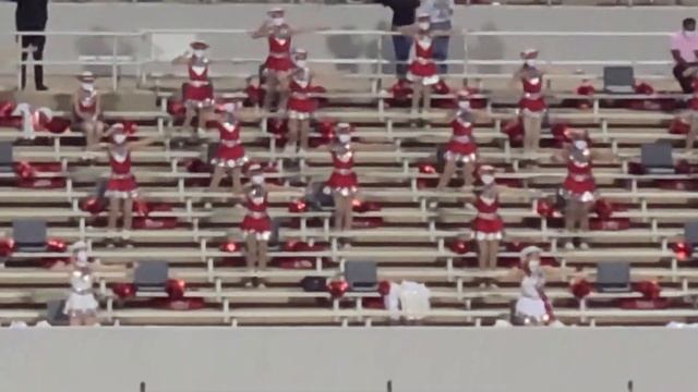 Mac Arthur High School Band "Big Red" смотреть онлайн