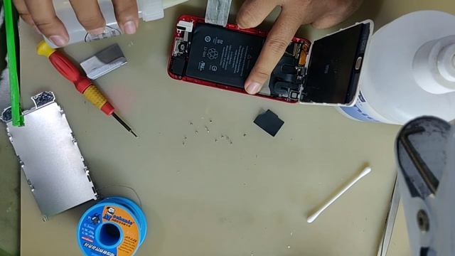 iPod Touch 5/6/7 battery replacement смотреть онлайн