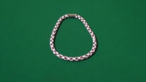 Красно белое колье из бисера