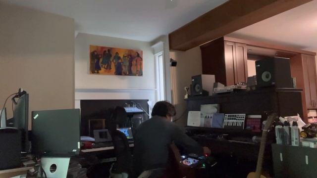 GarageBand Live Loops, ToneX Pedal, Strymon Cloudburst, BOSS SY-200… recorded via phone смотреть онлайн