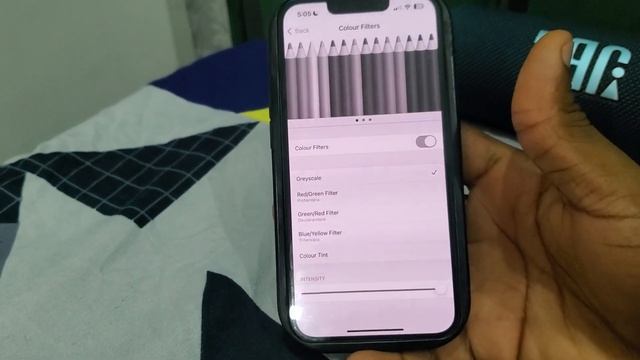 How to Make iPhone Display Black & White - Quick and Easy Guide! смотреть онлайн