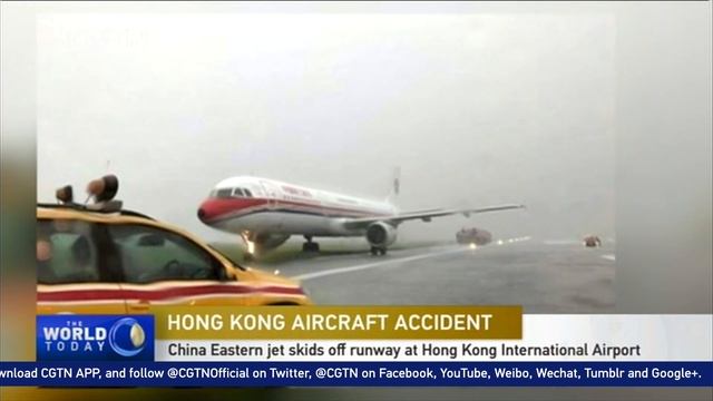 China Eastern jet skids off runway at Hong Kong airport смотреть онлайн