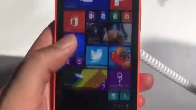 MWC 2015 Microsoft Lumia 640 ra mắt 5 inch, dùng Windows Phone cũ смотреть онлайн