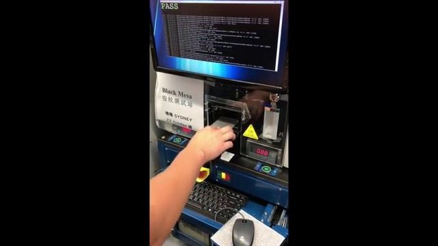 Alleged iPhone 8 with rear-mounted Touch ID sensor spotted during quality control stage смотреть онлайн