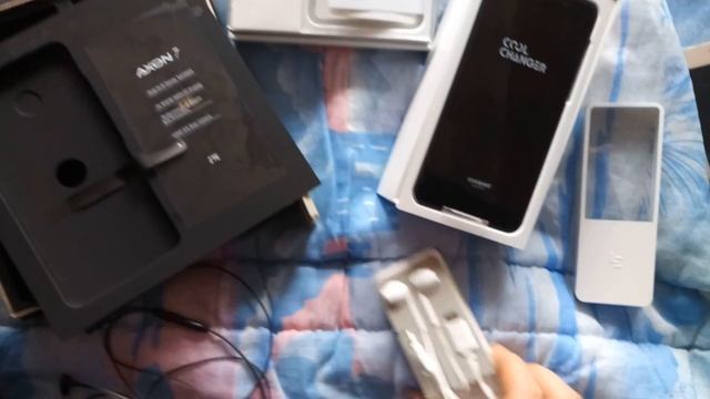 Zte AxoN 7vs Le Eco cool changer s1 sound Battle.Аудиочип против Harman cordon смотреть онлайн