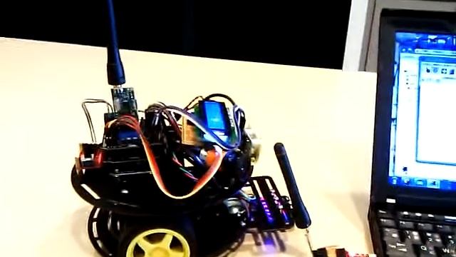 APC240 - 2.4G Remote control car смотреть онлайн