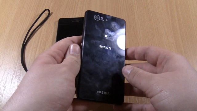 Sony Xperia Z3 vs Z3 Compact incoming call смотреть онлайн