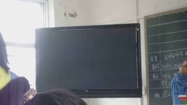 Windows 8 Developer Preview on school's computer. смотреть онлайн