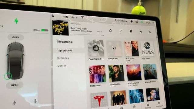 Tesla - Pro Tip #3 | Report a Bug/Software Glitch смотреть онлайн