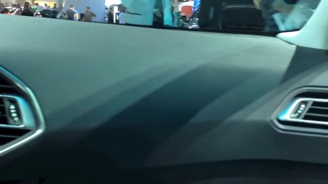 Peugeot 308 смотреть онлайн
