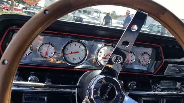 1967 Dodge Coronet смотреть онлайн