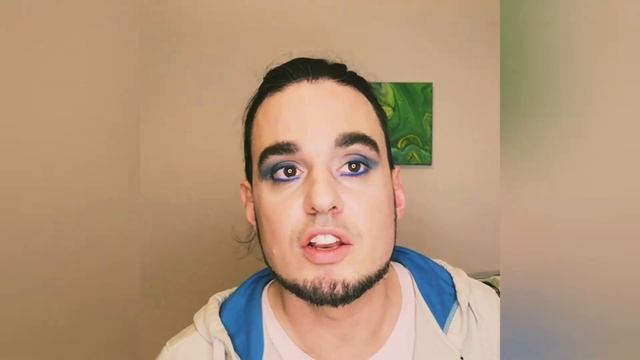 Clubbing look around MAC Perpetual Shock Guyliner смотреть онлайн