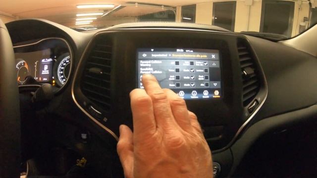 JEEP Cherokee 2.2 Mjt Longitude OCCASIONE KM 0 смотреть онлайн