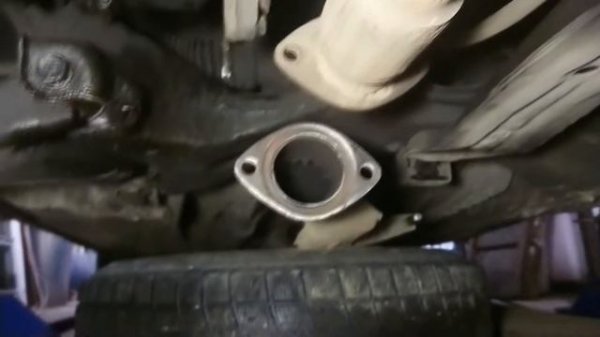 Ремонт соединений катализатора Caldina ST191G 3S-FE