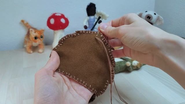 How To Make A Gnome Baby In A Leaf - Waldorf Autumn Table - Leaf