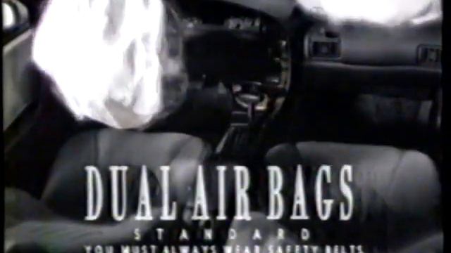 1992 Pontiac SSE "Two People, Two Airbags" TV Commercial смотреть онлайн