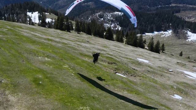 Land Rover - the official partner of Red Bull XAlps смотреть онлайн