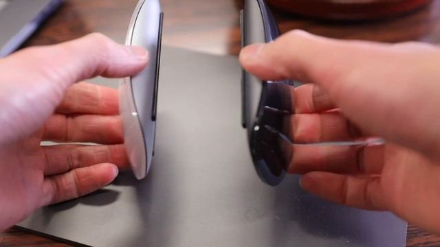 Apple SPACE GREY Magic Mouse - Quick Look + Space Grey Accessory Tour! смотреть онлайн