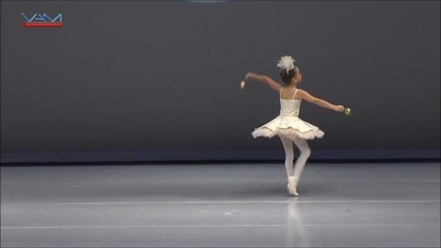 Maya Milic, Age 7, YAGP Seattle, "Golden Bird with Apples" смотреть онлайн