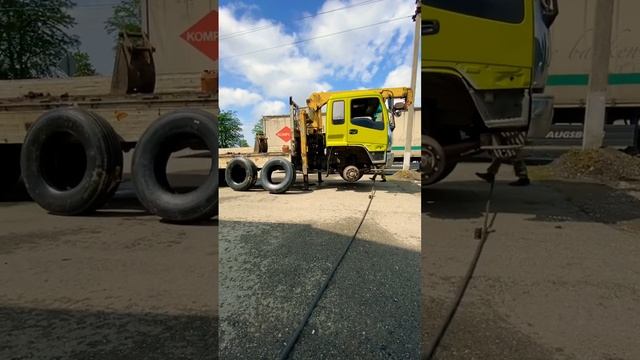 КОЛЕСО чуть не ВЗОРВАЛОСЬ 😨 вовремя заметил #excavator #construction #truck смотреть онлайн