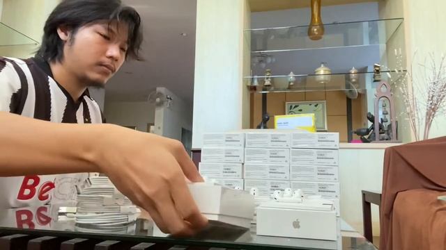 Unbox New Airpods gen2 смотреть онлайн