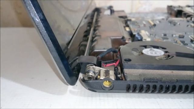 Acer Aspire 5741 | Laptop Case Cover Repair смотреть онлайн