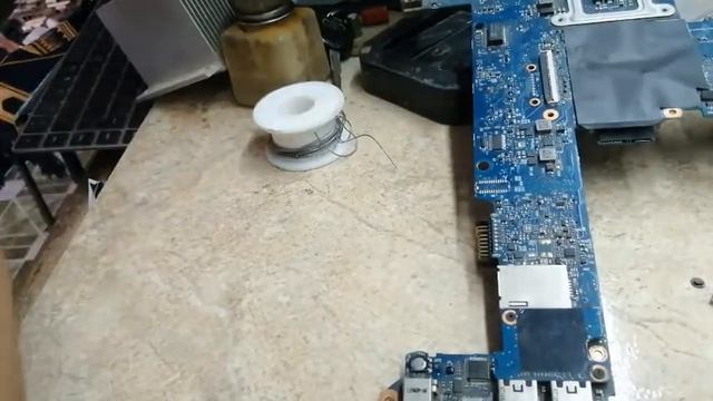 اصلاح زر الباور فى لاب hp elitbook 8460p/اصلاح برس الباور لاب اتش بى/حل مشكلة لاب hp فاصل باور смотреть онлайн