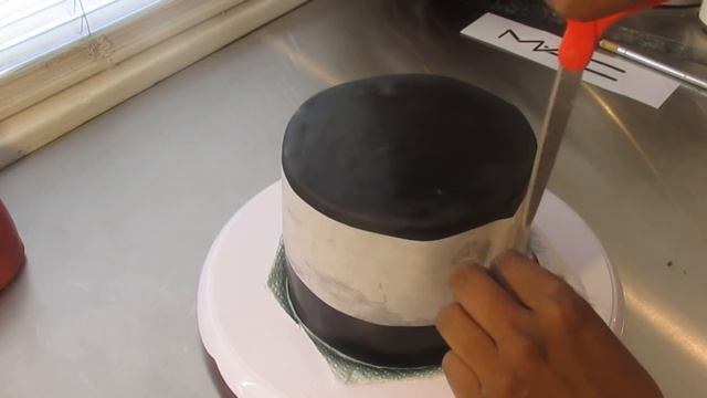 MAC Lipstick Cake смотреть онлайн