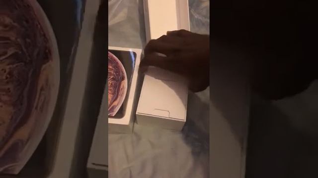 iPhone XS MAX 512 GB смотреть онлайн