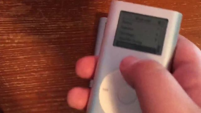 Is the iPod mini still good in 2021, 17 years later? смотреть онлайн