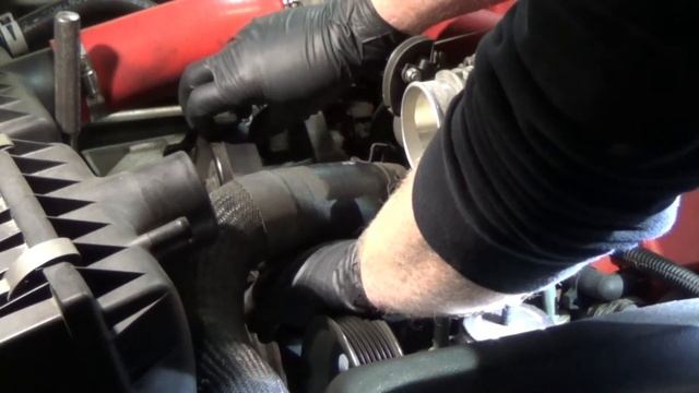 Dodge Viper Power steering pump pulley removal & installation смотреть онлайн