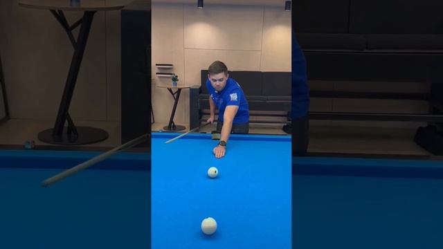 Как правильно держать кий в бильярде смотреть онлайн