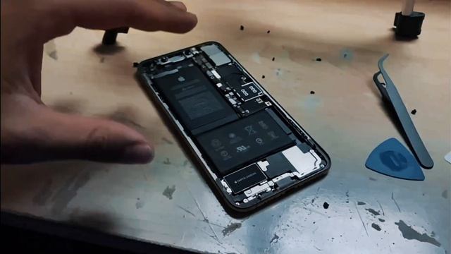 Is Apple going Anti-third party on parts on iPhone ? смотреть онлайн