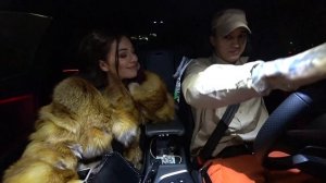 ПАССАЖИРКА ЗОВЁТ ТАКСИСТА К СЕБЕ ДОМОЙ И ТРОГАЕТ ЕГО / РЕАКЦИЯ ЛЮДЕЙ