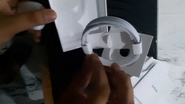 Apple AirPods 3 Unboxing And First Look: All-new with Spatial Audio смотреть онлайн