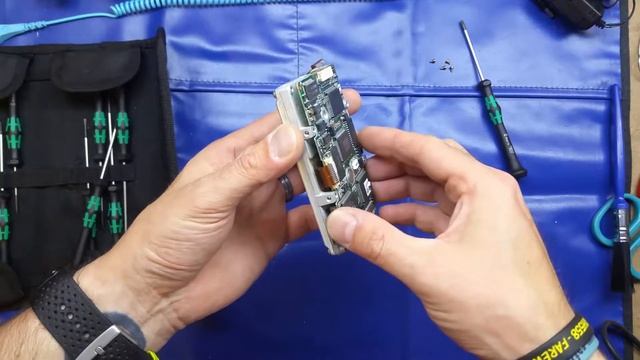 40mb Amiga hard drive teardown смотреть онлайн