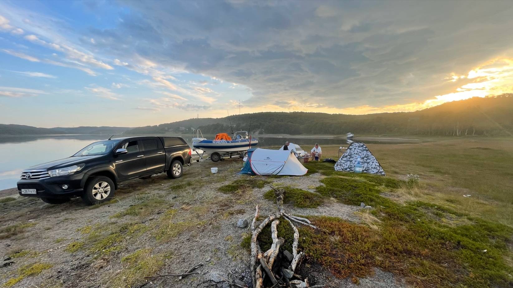 РЫБАЛКА В БАРЕНЦЕВОМ МОРЕ В МУРМАНСКОЙ ОБЛАСТИ. Часть 1 смотреть онлайн