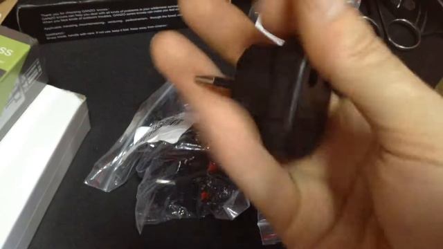 1PCS 9625-KB EU Plug to UK Socket Adapter смотреть онлайн