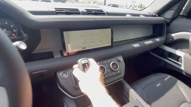 New 2023 Land Rover Defender 90 S in Eiger Grey смотреть онлайн