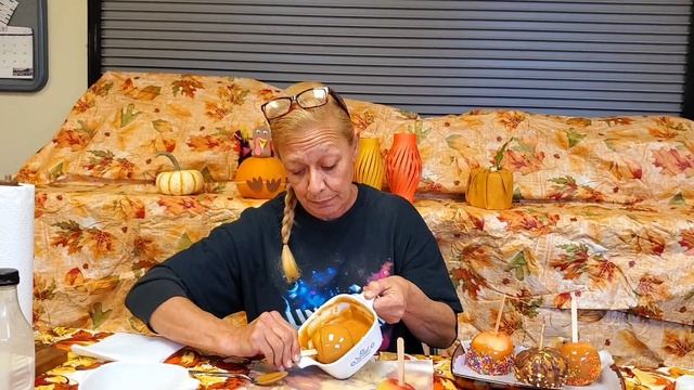 Yummy caramel apples 🍎🍎 смотреть онлайн
